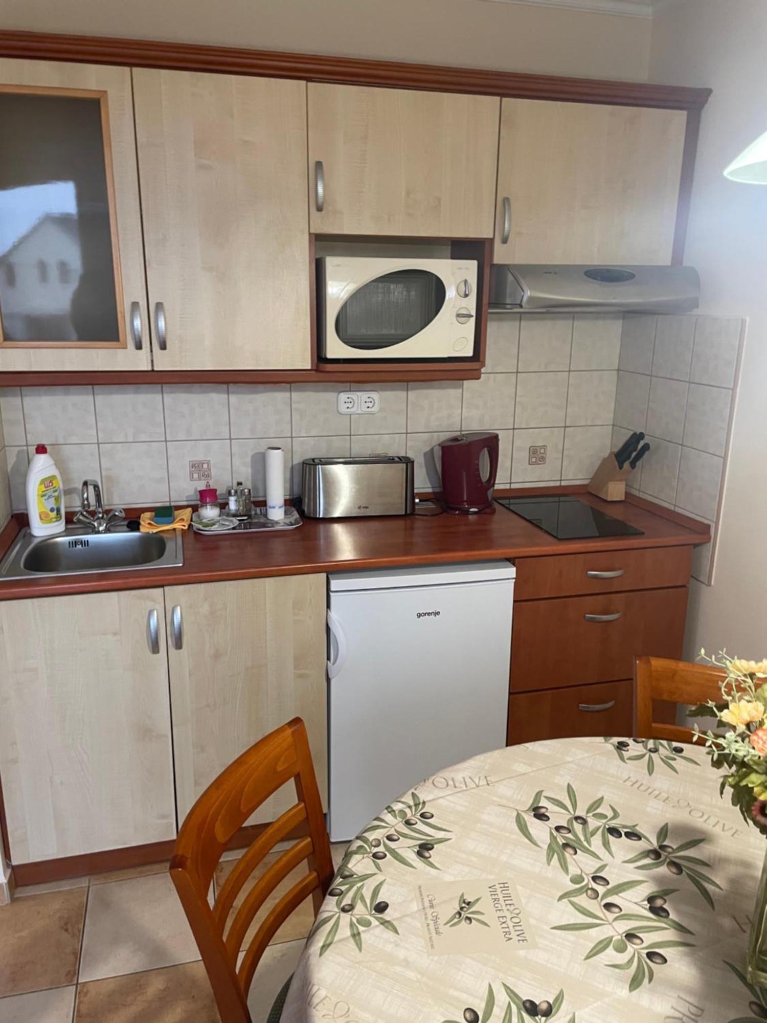 Hévíz Garda Wellness Apartmanhaz الغرفة الصورة