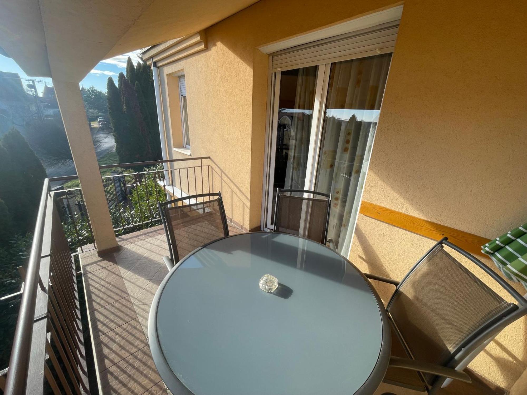 Hévíz Garda Wellness Apartmanhaz الغرفة الصورة
